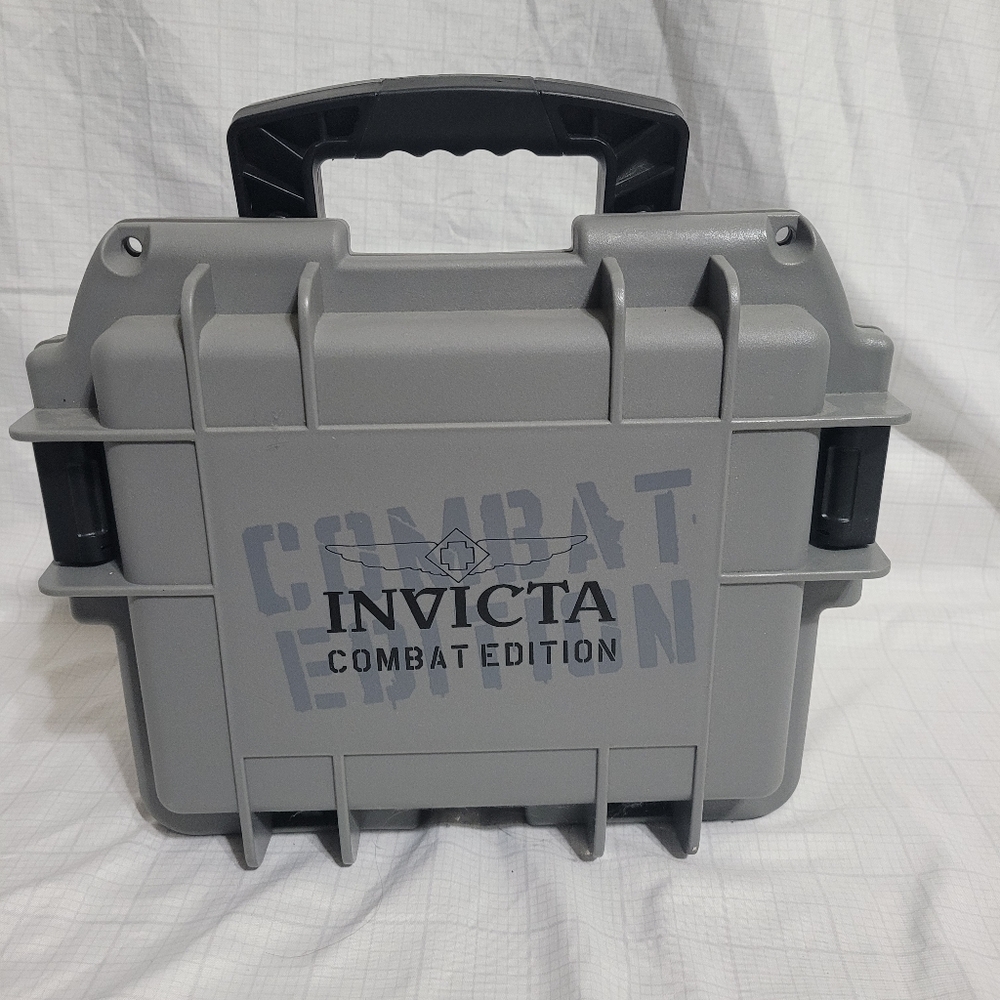 Combat edition dive case
